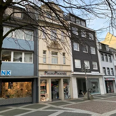 1 Apartment *